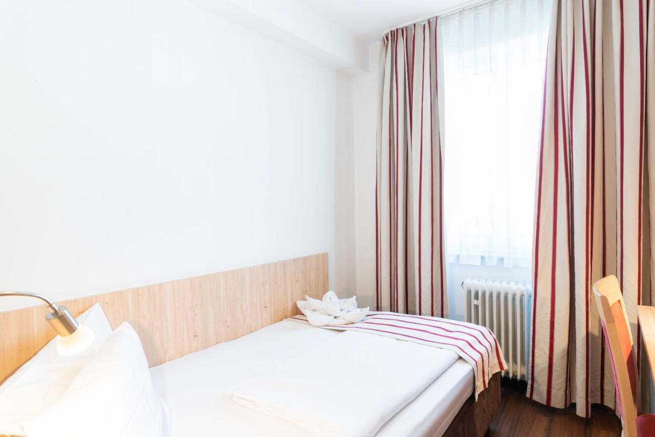 Hotel Astoria Stuttgart City Екстер'єр фото