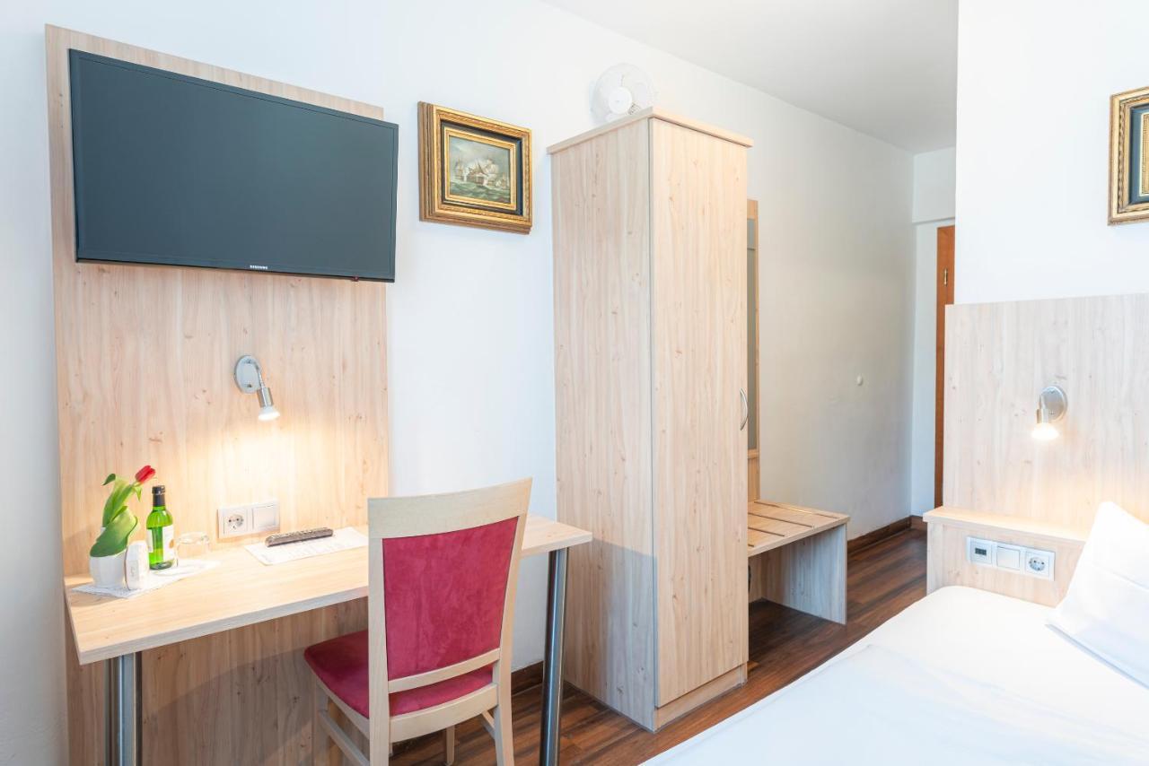 Hotel Astoria Stuttgart City Екстер'єр фото